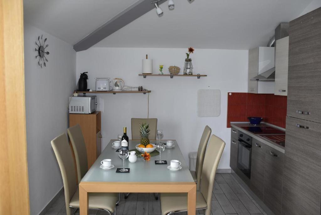 Apartmani Mira Klenovica Exterior foto